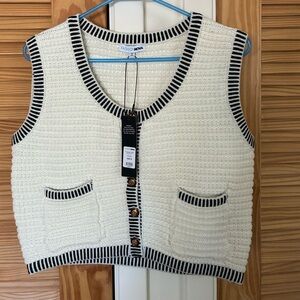 NWT Fashion Nova Cream and Black Sweater Vest size medium